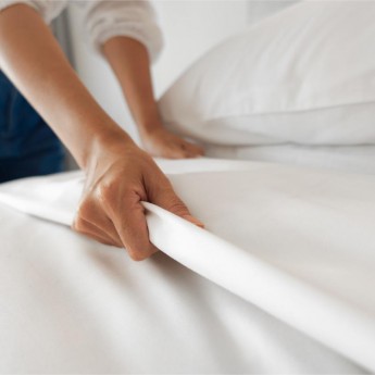 Draps plats blancs pour hôtels et gites - Linge de lit professionnel